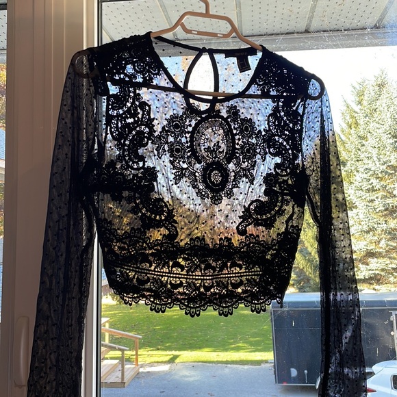 Mesh lace long sleeve - Picture 2 of 2